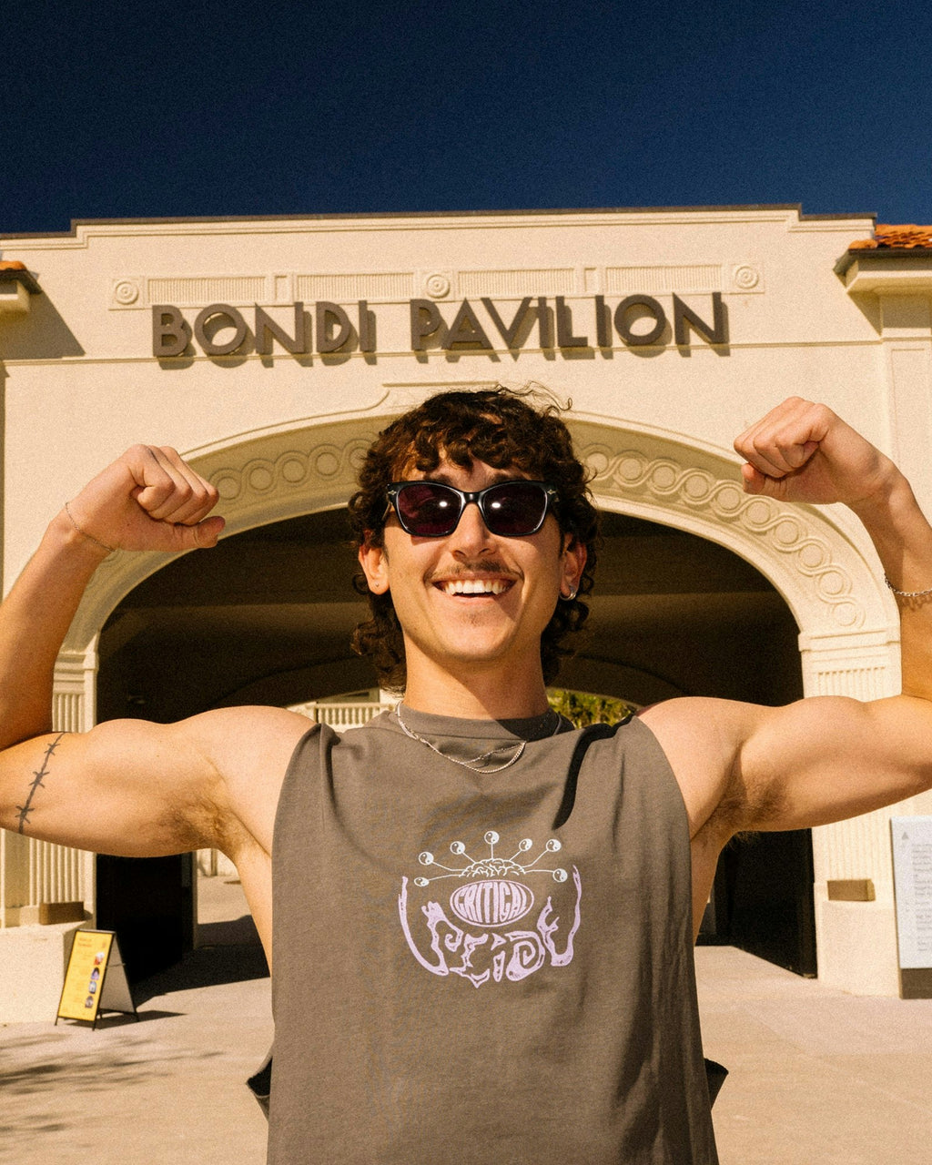 Madness Muscle Tee - Ashphalt