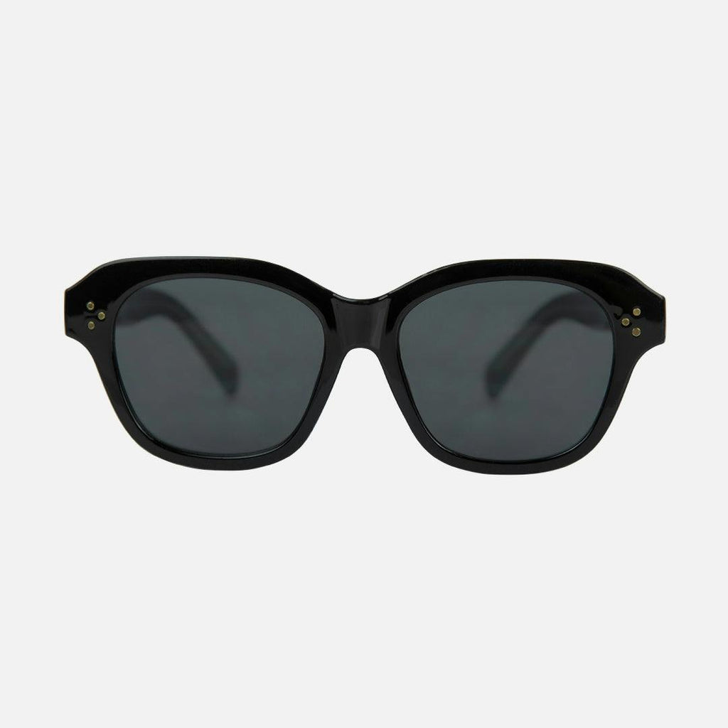 Cabarita - Gloss Black Frame Grey Lens
