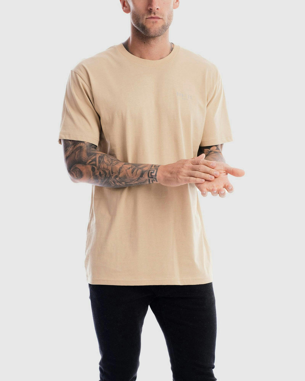 Locale Tee