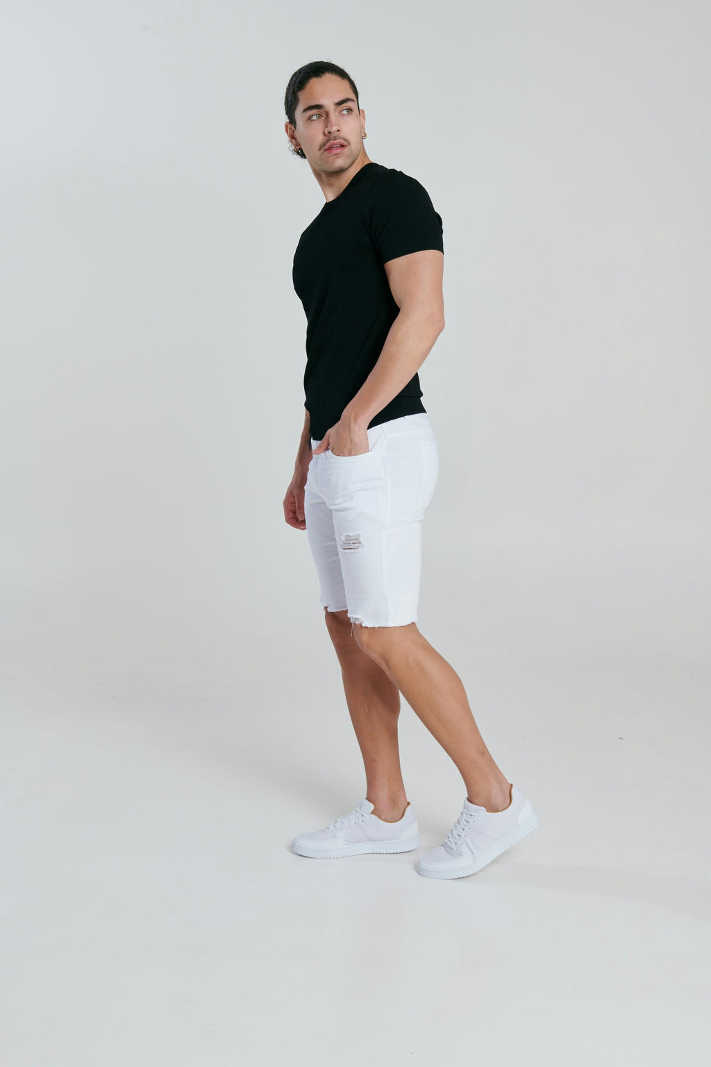 Camber Short ( Distressed Hem )