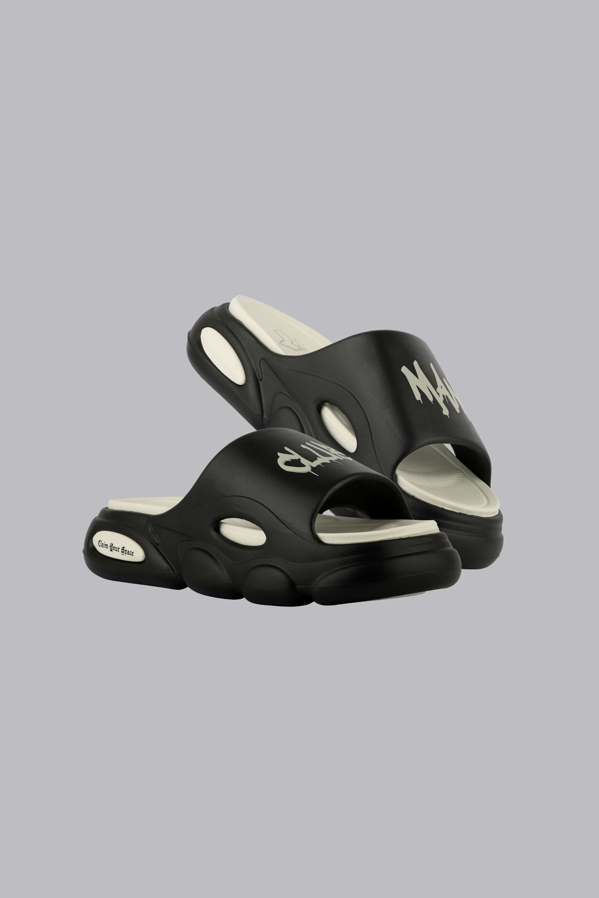 Clubman "Cloud Black" Slide