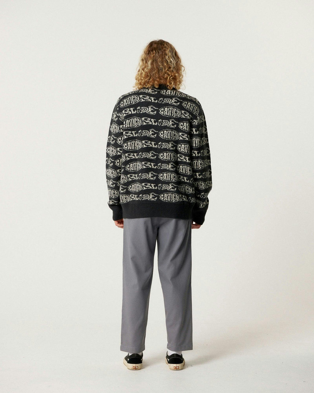 Madness Crew Knit - Black