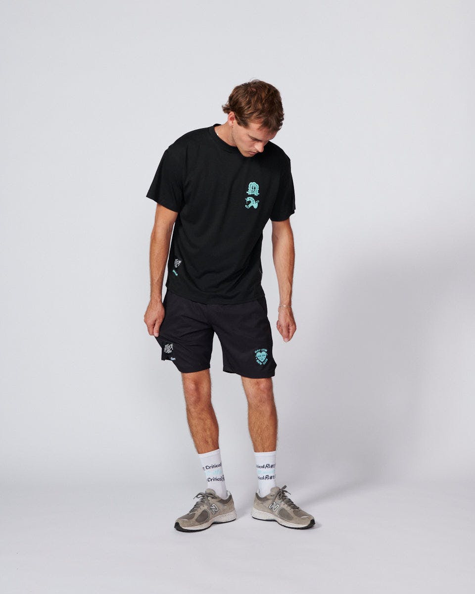 The Stacked Run Tee - Vintage Black