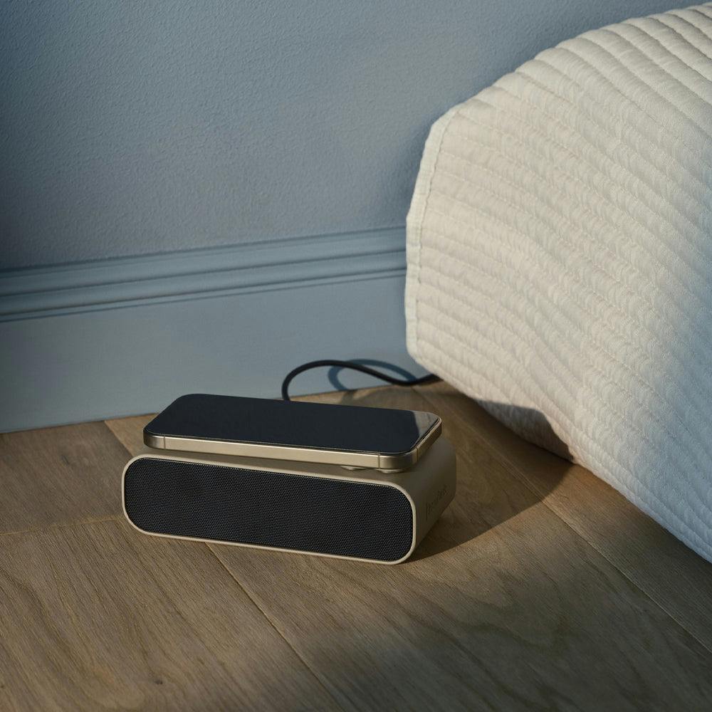 Kreafunk Wakie Alarm Clock Qi Charger + Bluetooth - Ivory Sand
