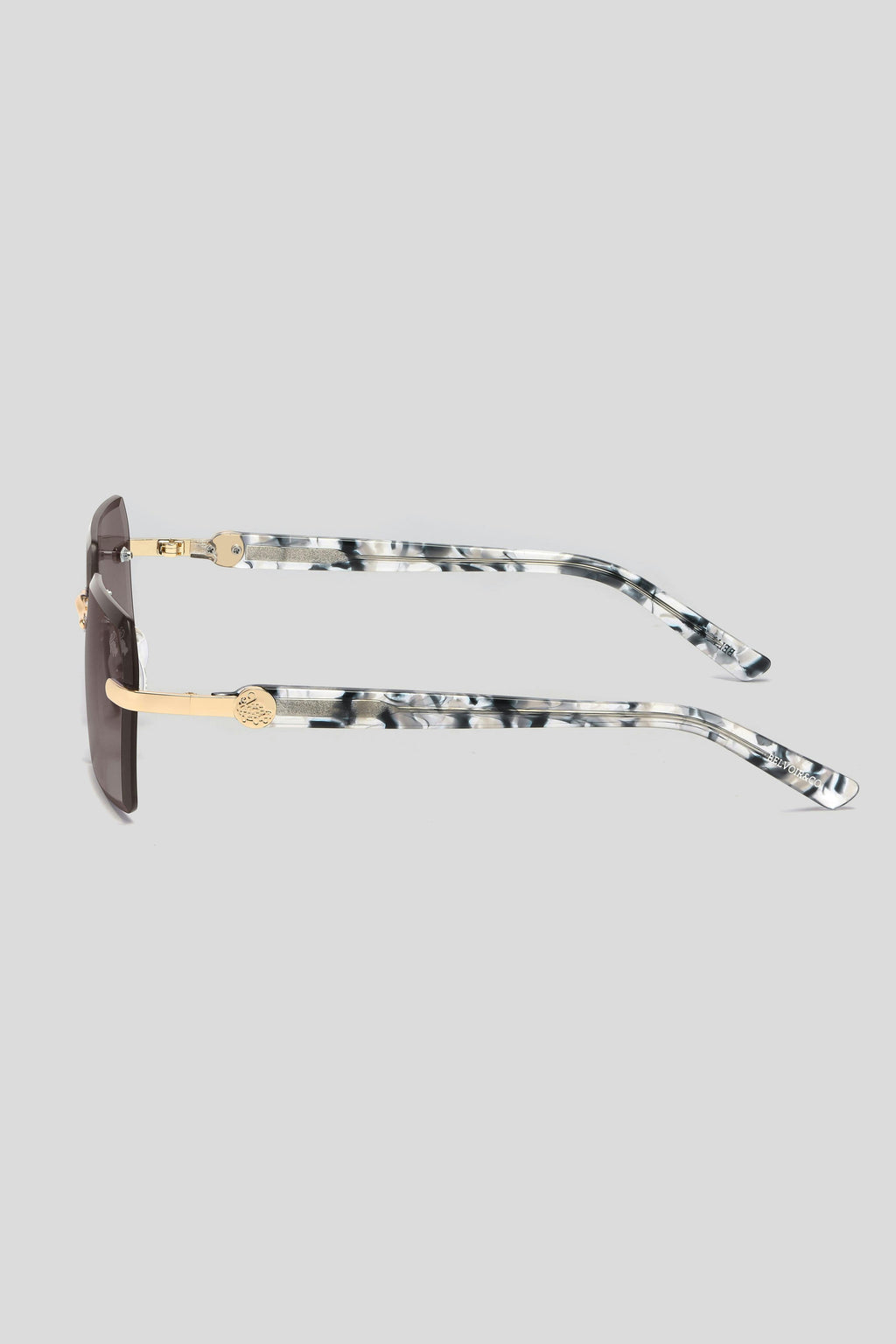 Kennedy White Marble Gold | Smoke