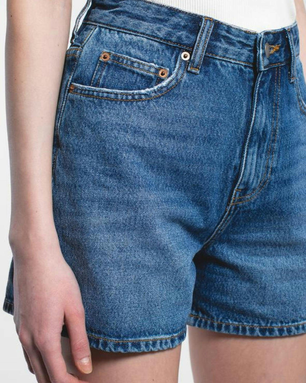 Nora Shorts - Stream Mid Used