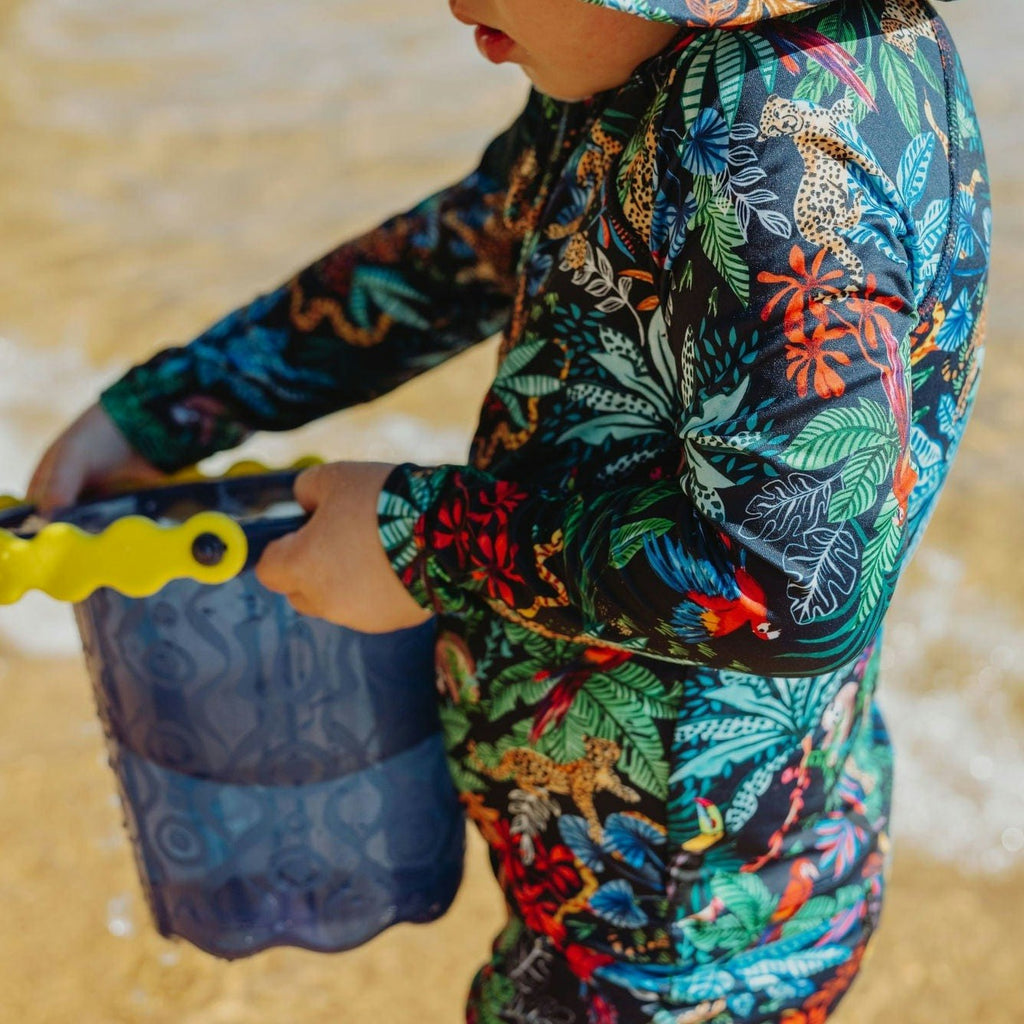 The Finn rashie - Amazon