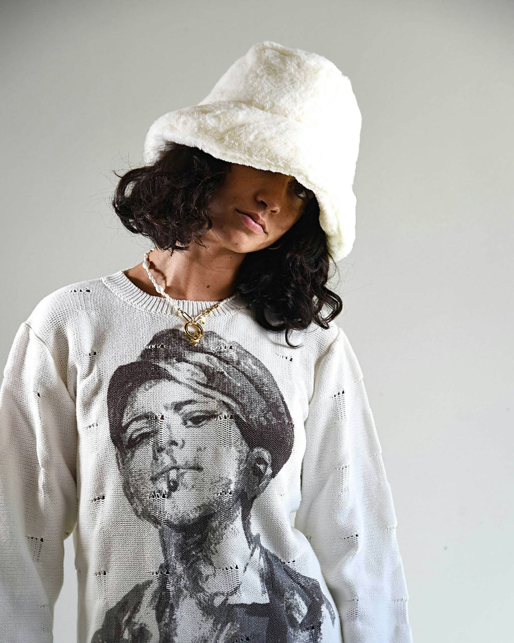 The Cosmic Girl Bucket Hat – White Faux Fur
