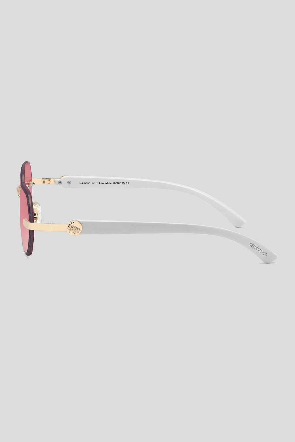 Diamond Cut Willow Burnt Red | White