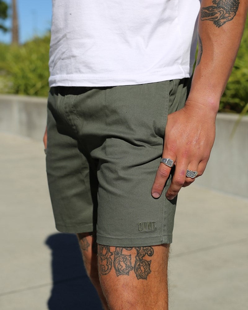 Drop Embroidery Shorts