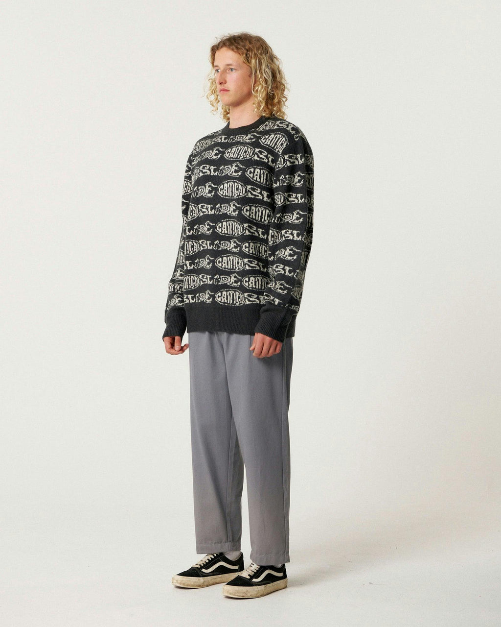 Madness Crew Knit - Black