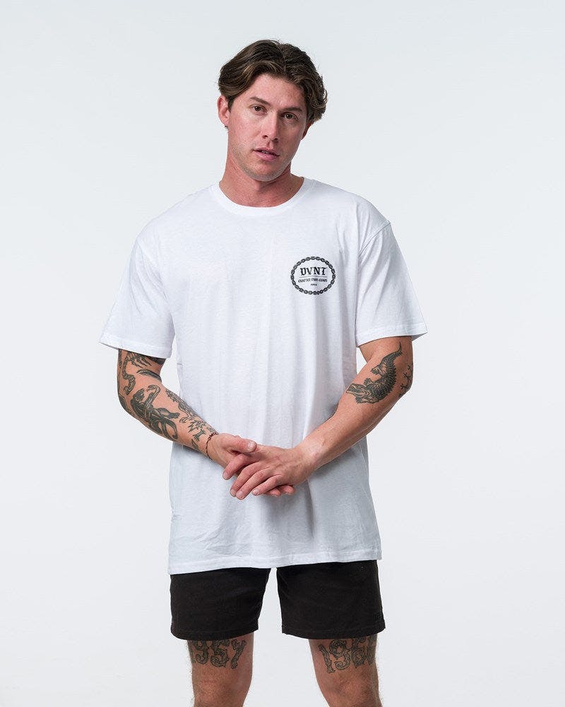 Saxon Chain Tee