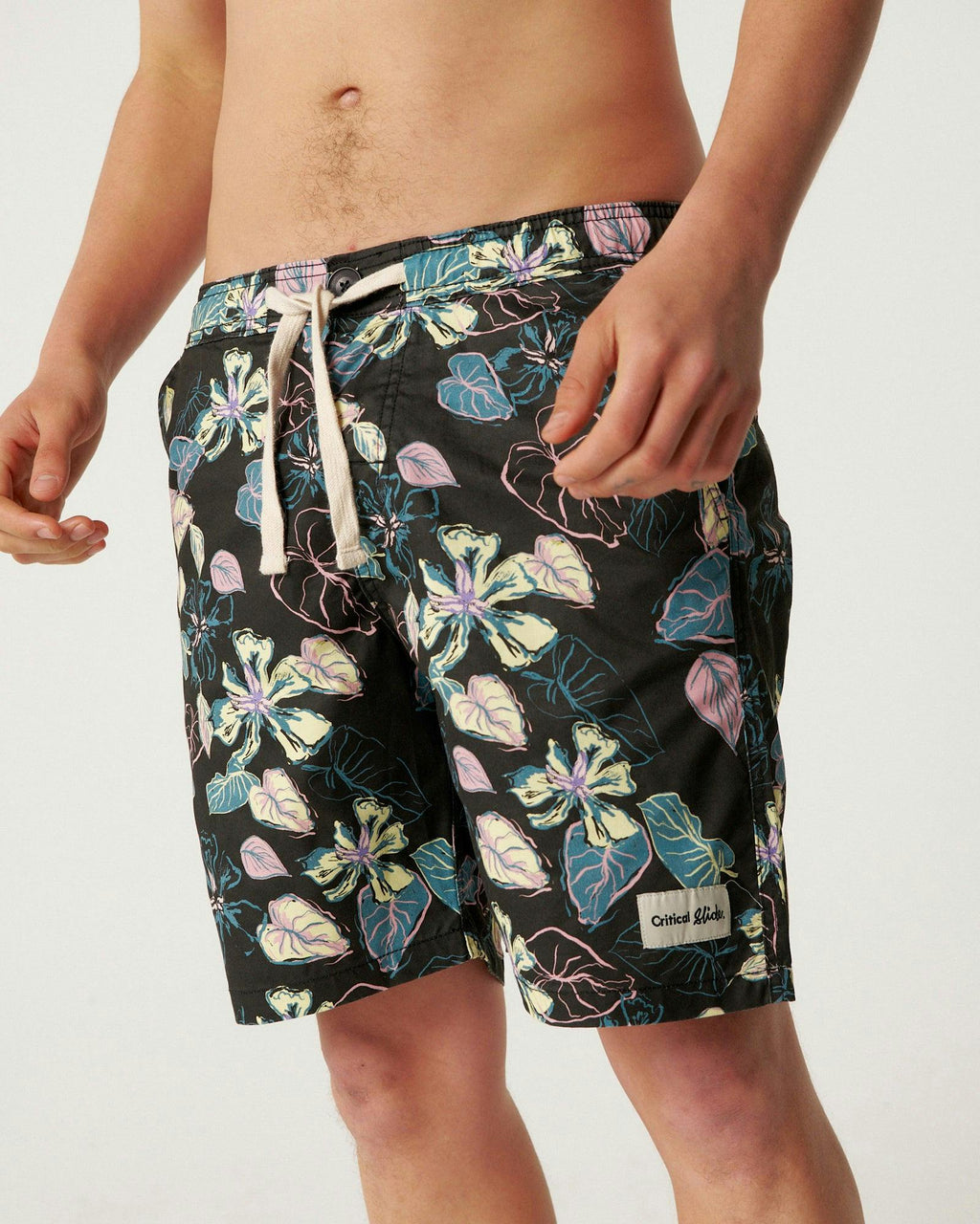 Frequency 17" Trunk - Black