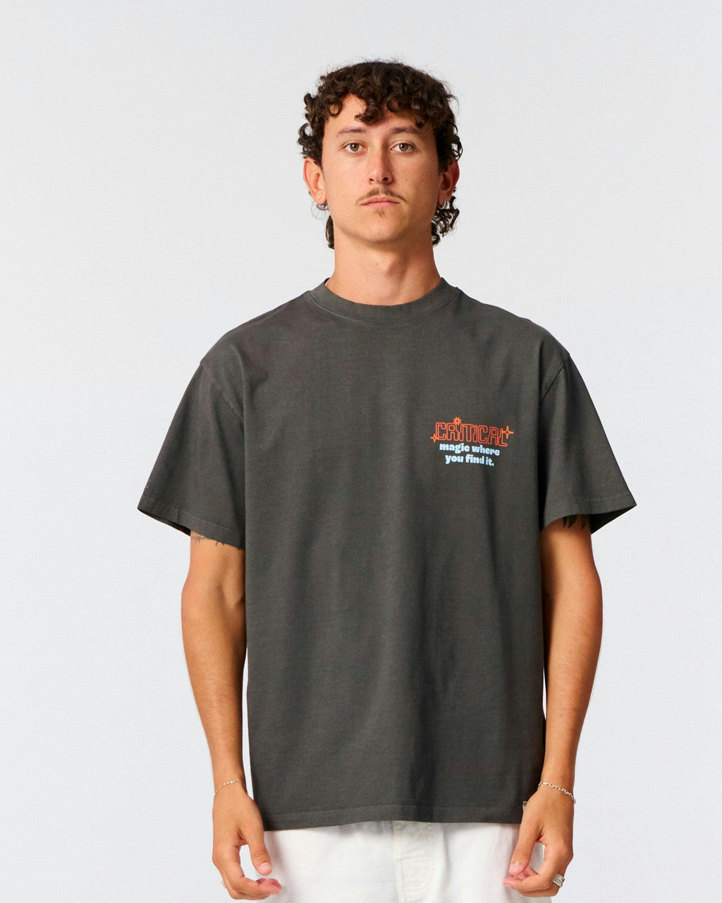 Green Thumb Tee - Phantom