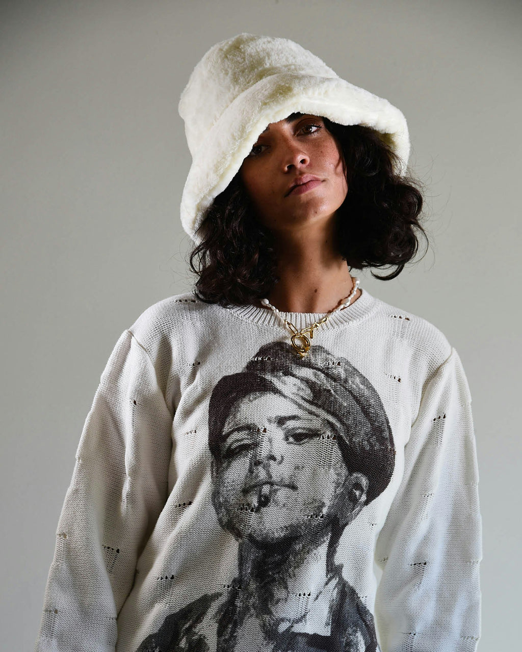 The Cosmic Girl Bucket Hat – White Faux Fur