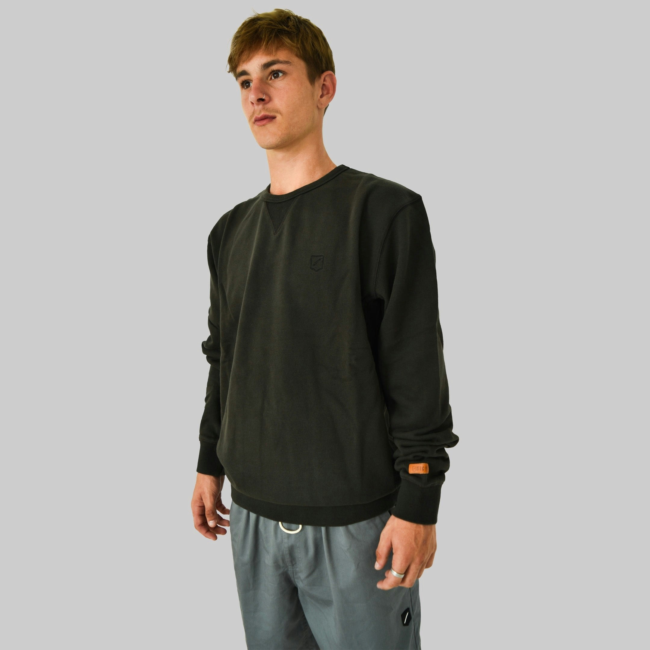 SHIELD CORE CREW / BLACK