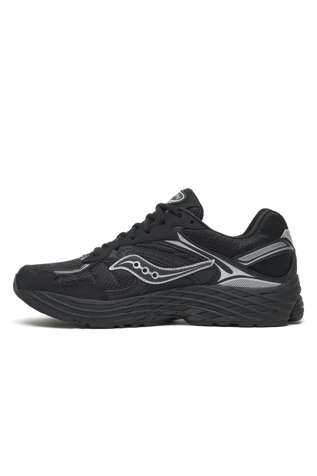 Saucony ProGrid Omni 9 GTX in Black/Silver