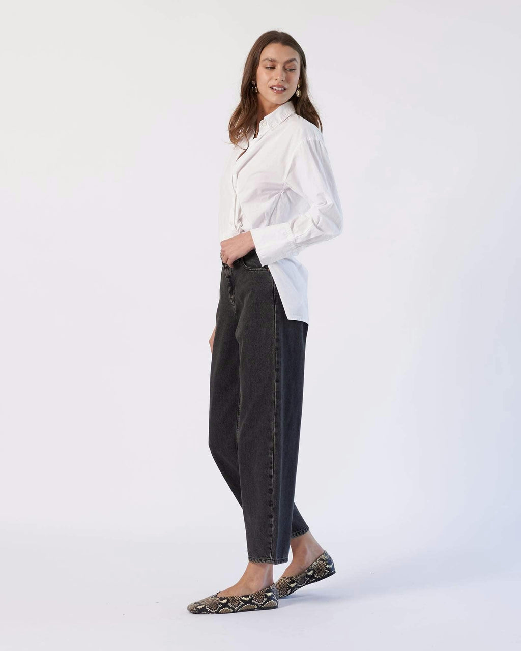 Nanci Barrel Jeans - Aged Black