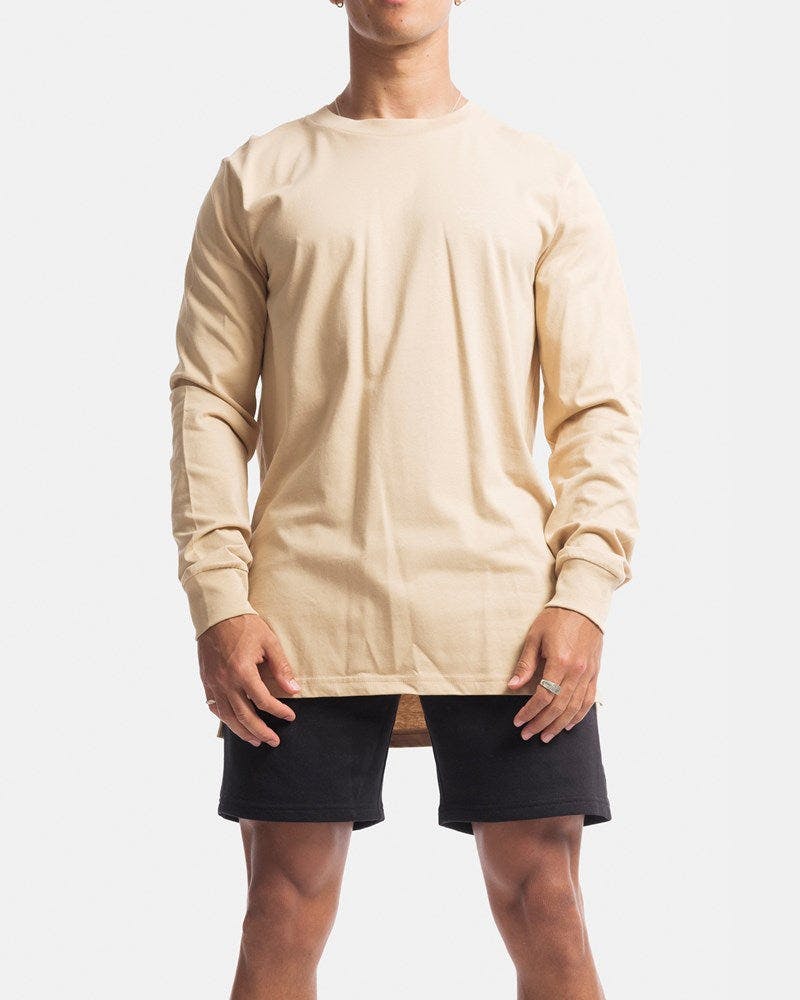 Vacant Long Sleeve Tee