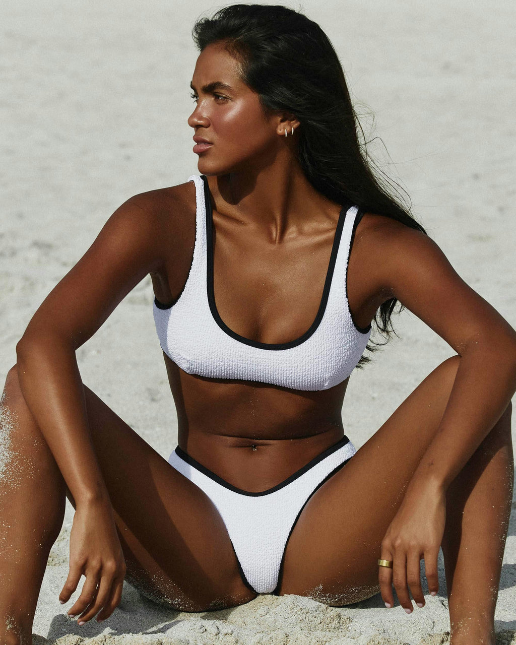THE 90'S DUO CROP TOP - WHITE/ BLACK CRIMP