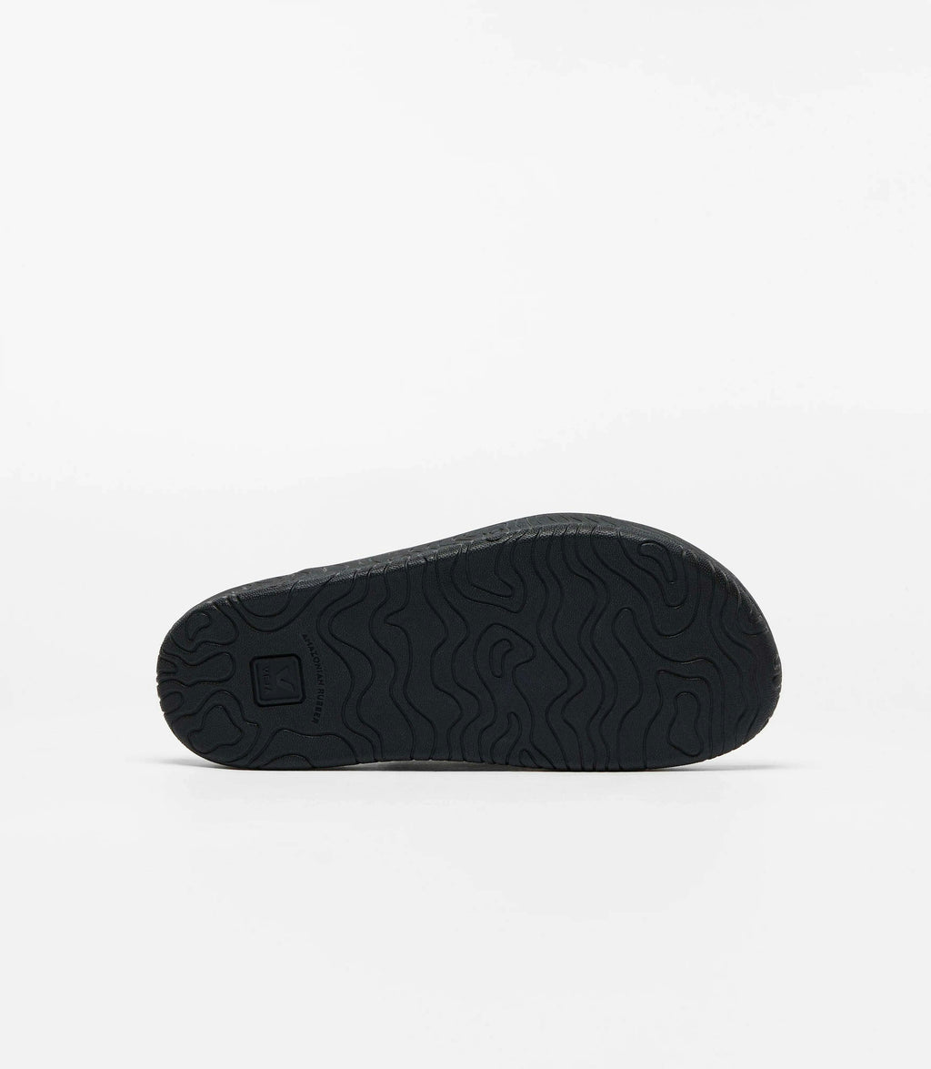 VEJA Etna Leather Sandal in Black