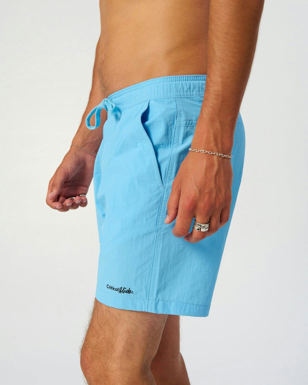 Nucleus 16" Trunk - Powder Blue