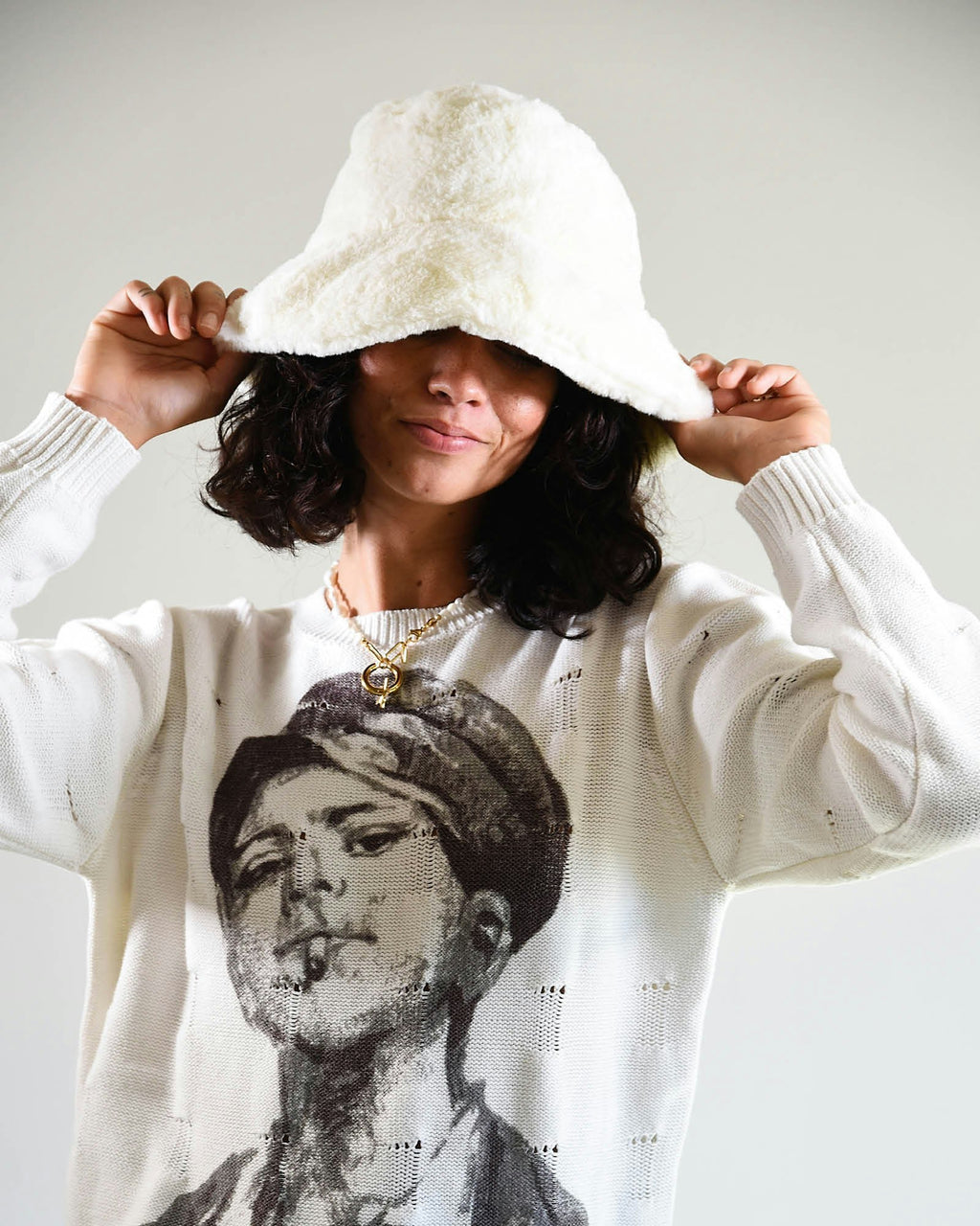 The Cosmic Girl Bucket Hat – White Faux Fur