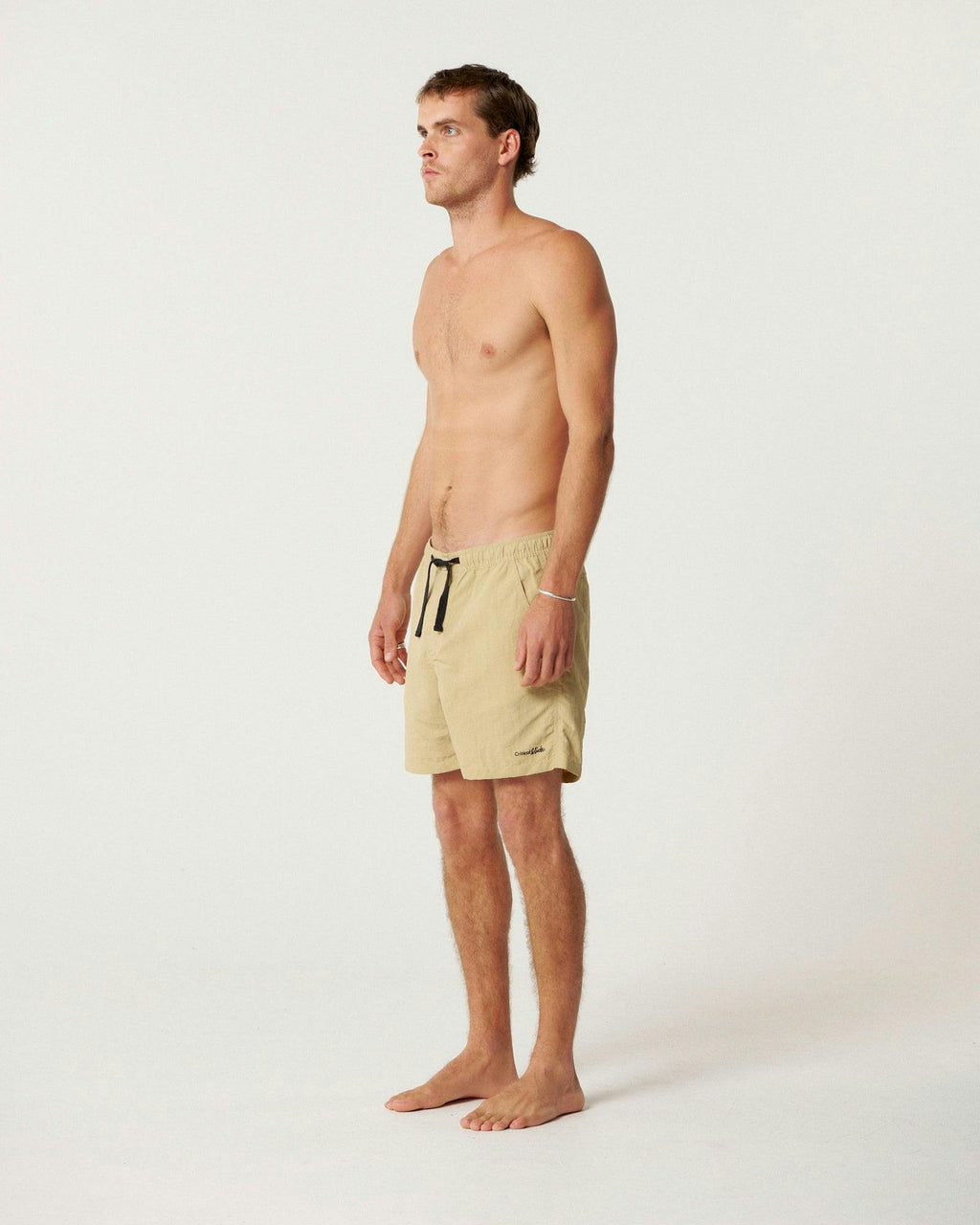 Nucleus 16" Trunk - Boulder