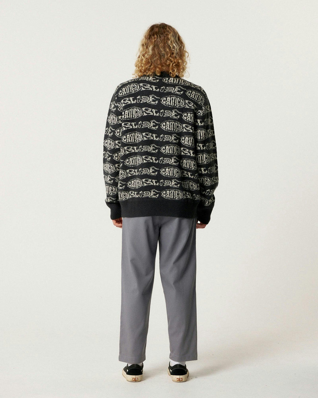 Madness Crew Knit - Black