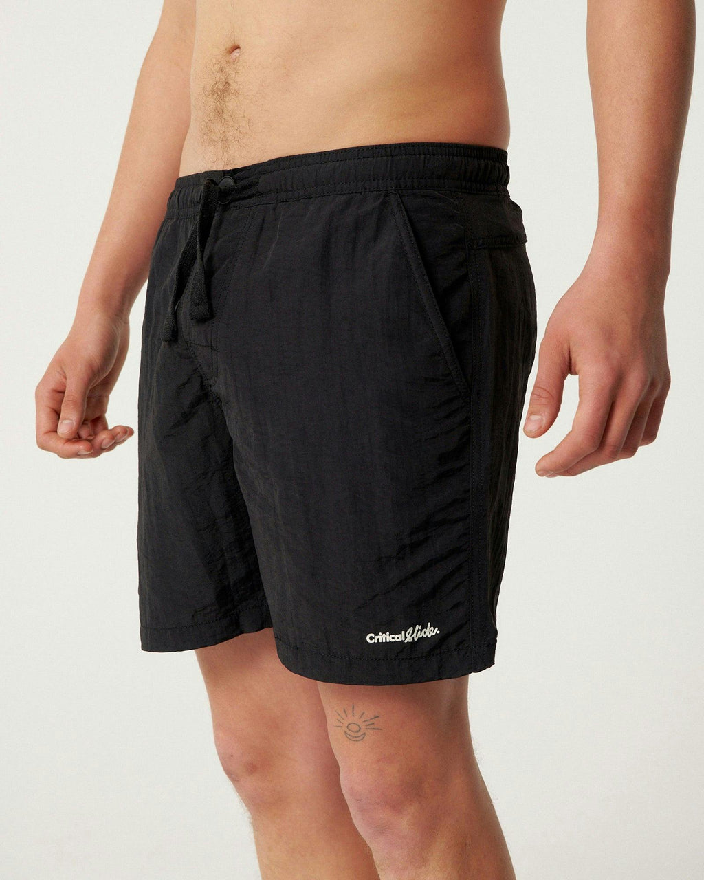 Nucleus 16" Trunk - Vintage Black