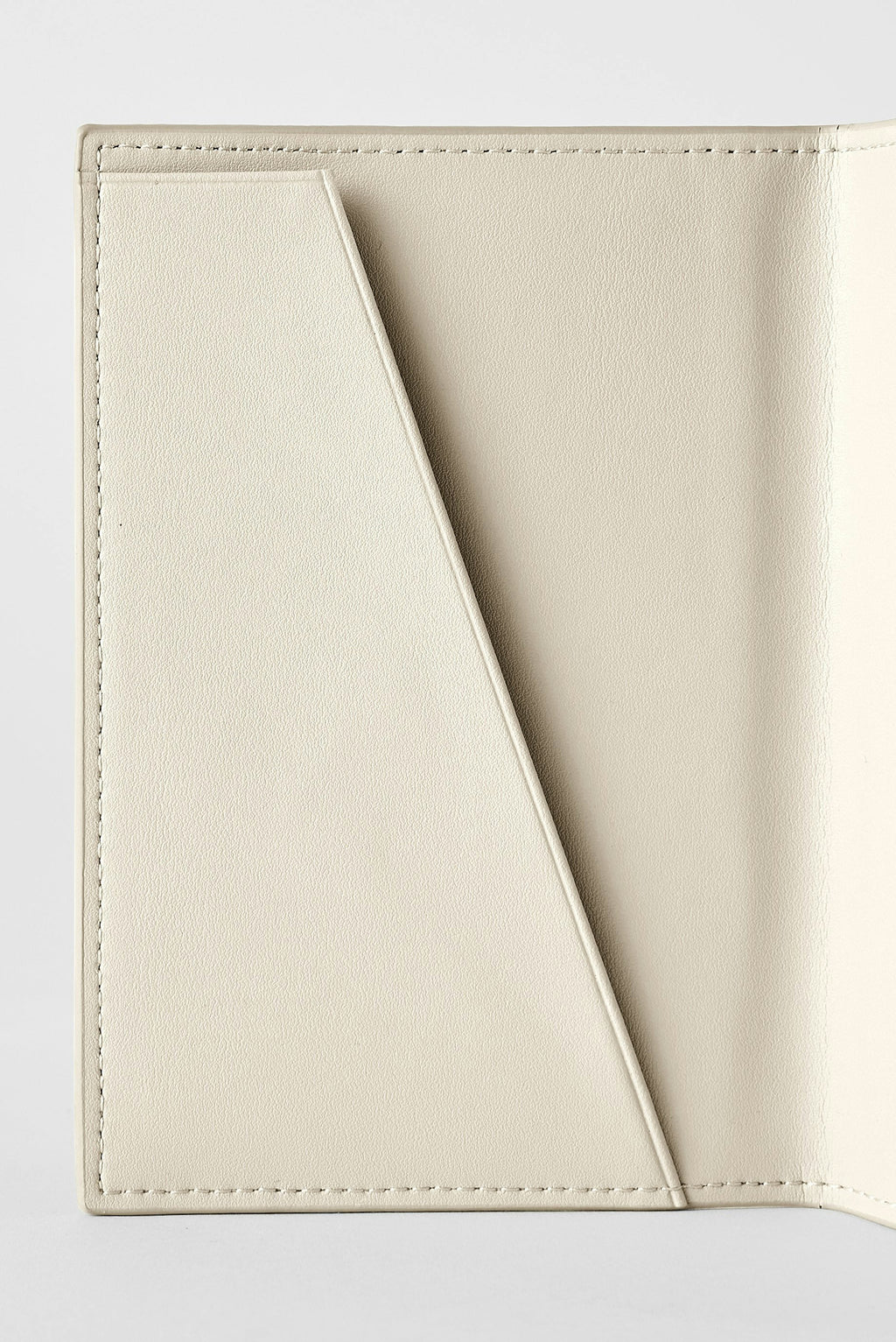 Leather Passport Holder | White