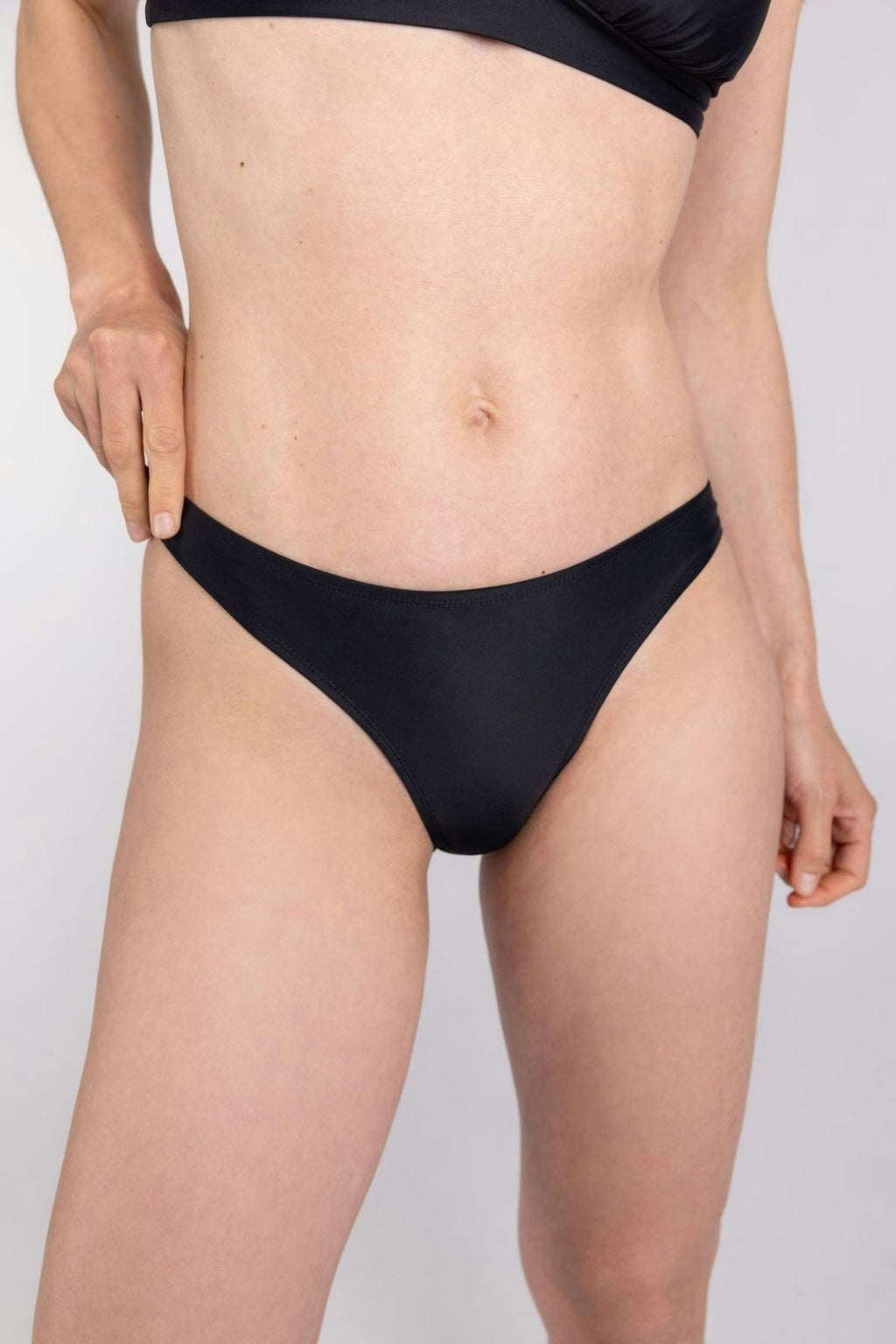 Bikini Bottom ― Black