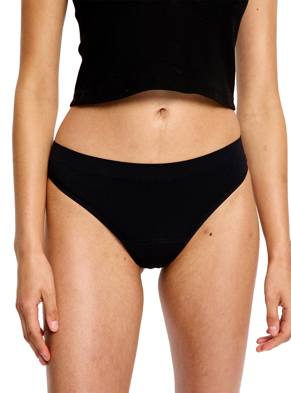 Soft Stretch Seamless Period Underwear Thong Light Absorbency 3 Pack Black