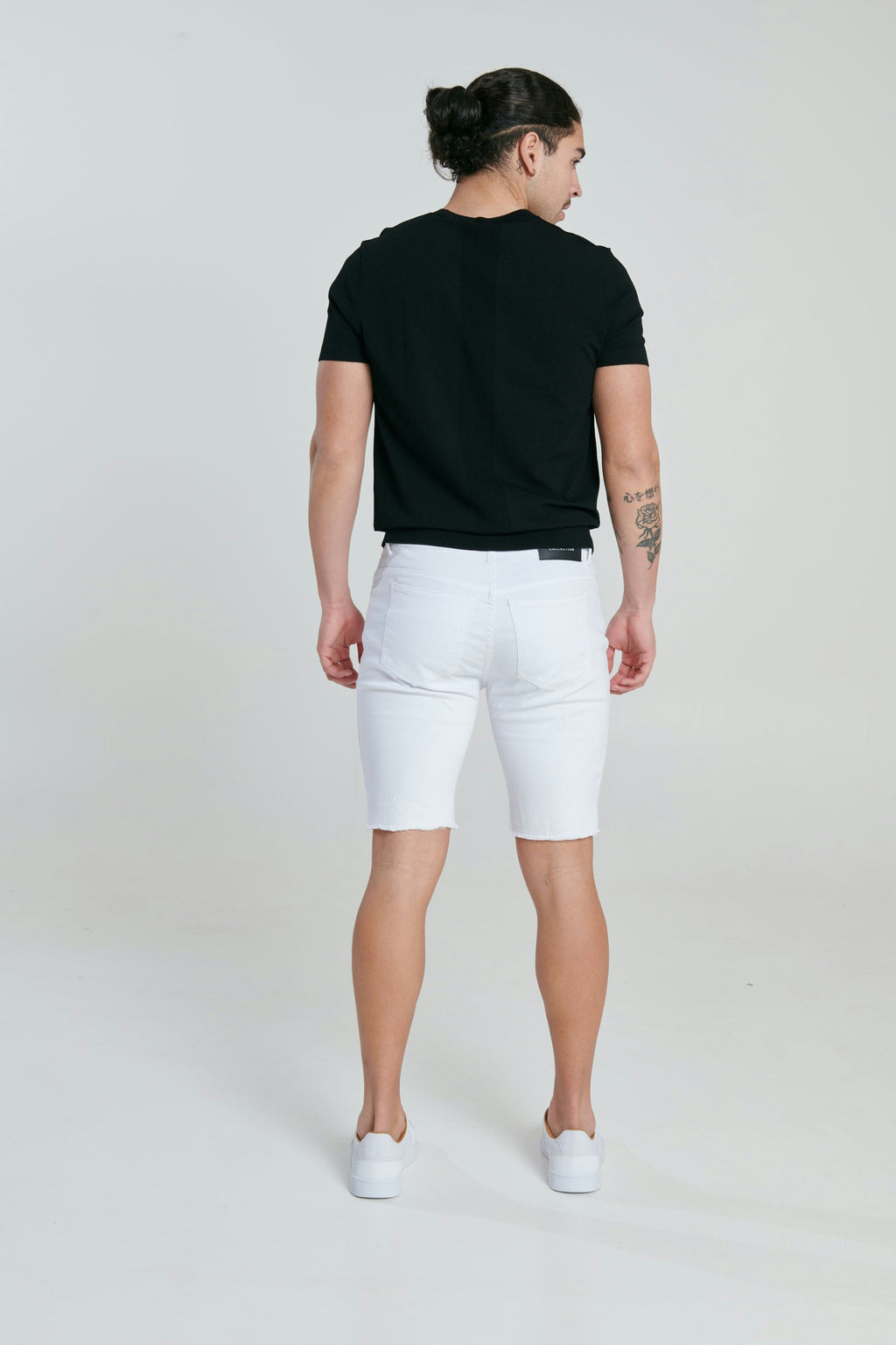 Camber Short ( Distressed Hem )