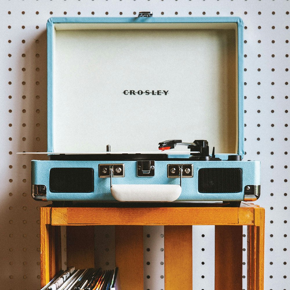 Crosley Cruiser Bluetooth Portable Turntable - Turquoise + Bundled Majority D40X Bluetooth Speakers