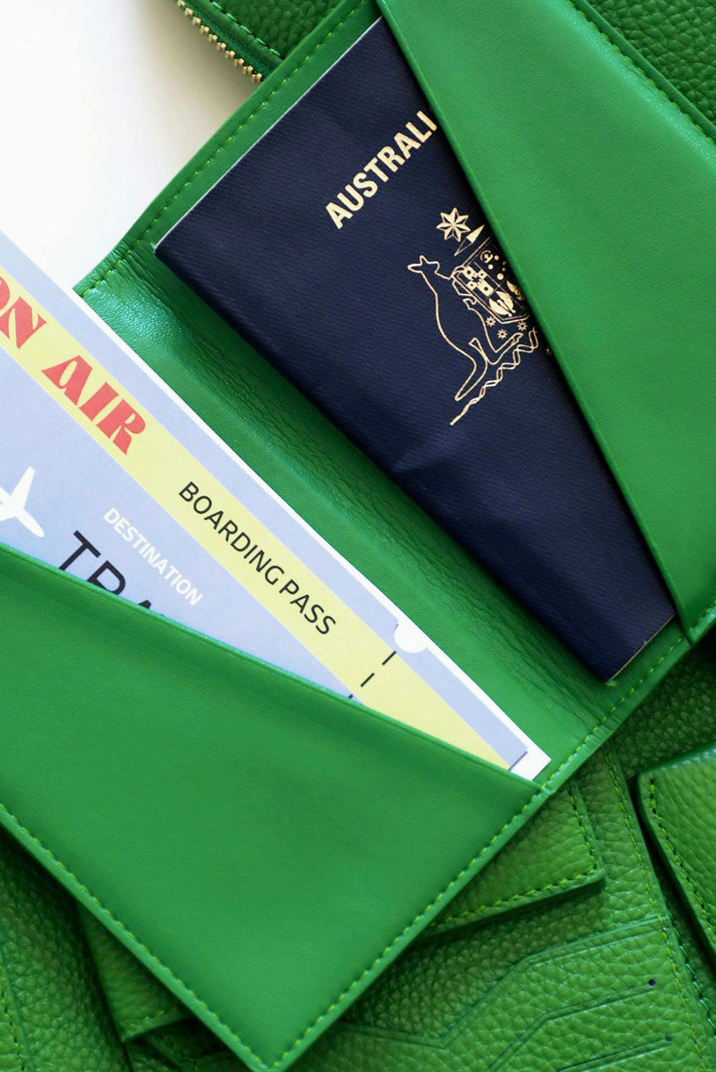 Leather Passport Holder | Green