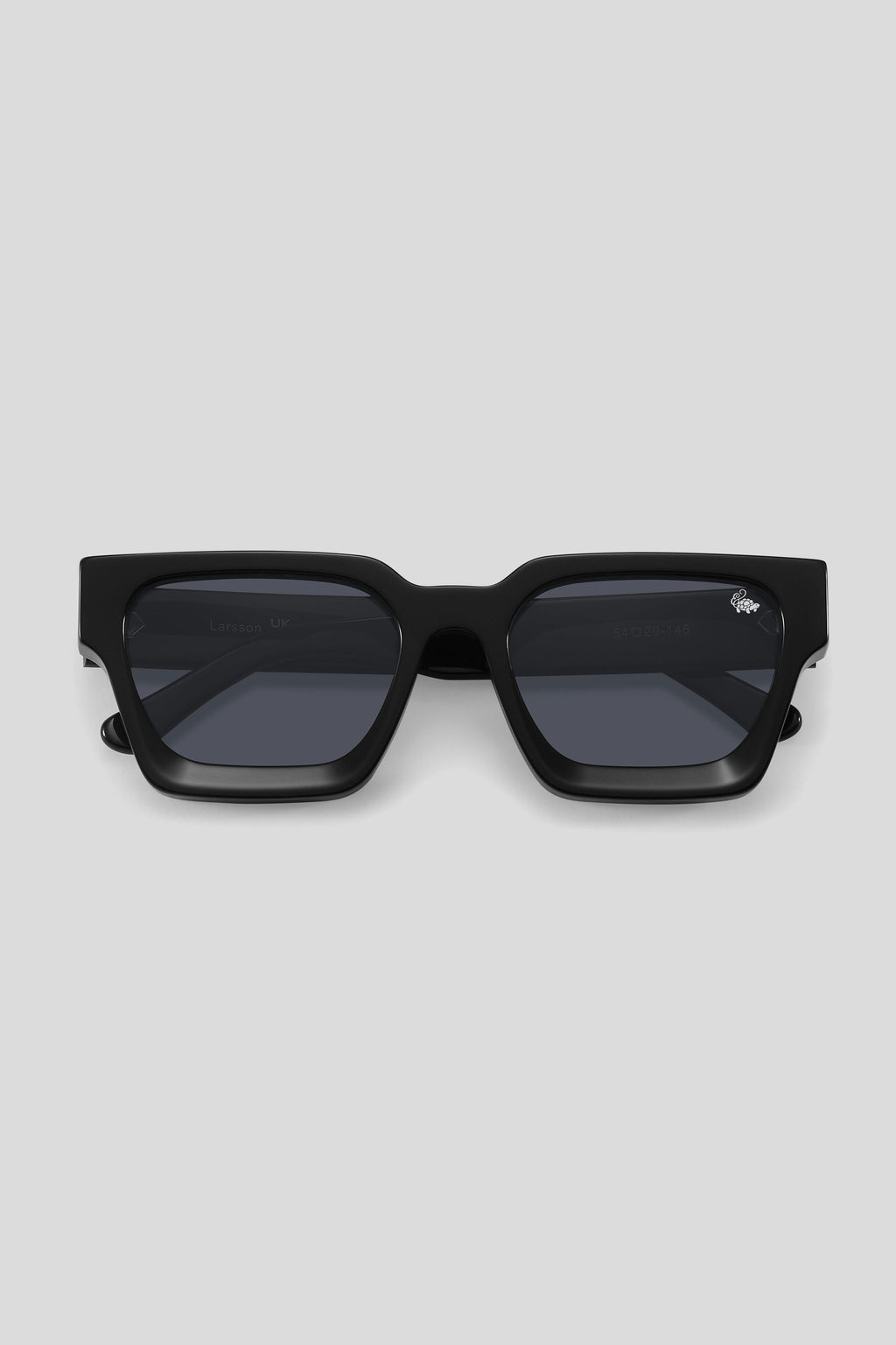 Larsson Gloss Black
