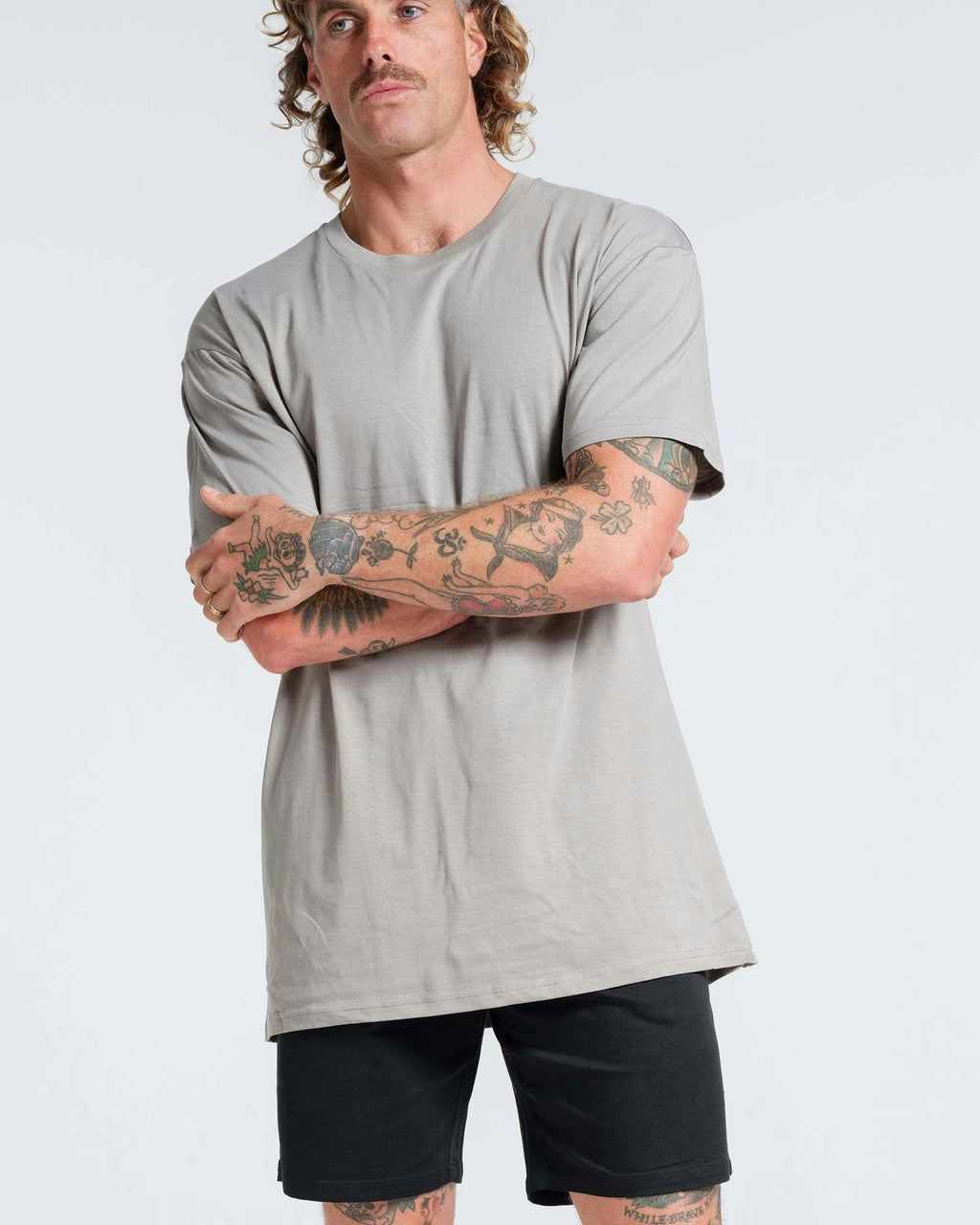 Vacant Tee