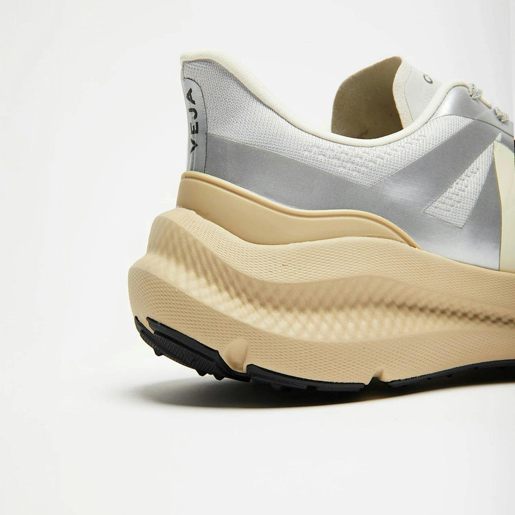 VEJA Condor 3 Advanced Engineered Mesh Silver Cashew Almond