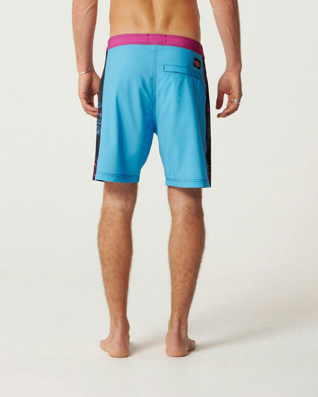 Madness 18" Boardshort - Blue