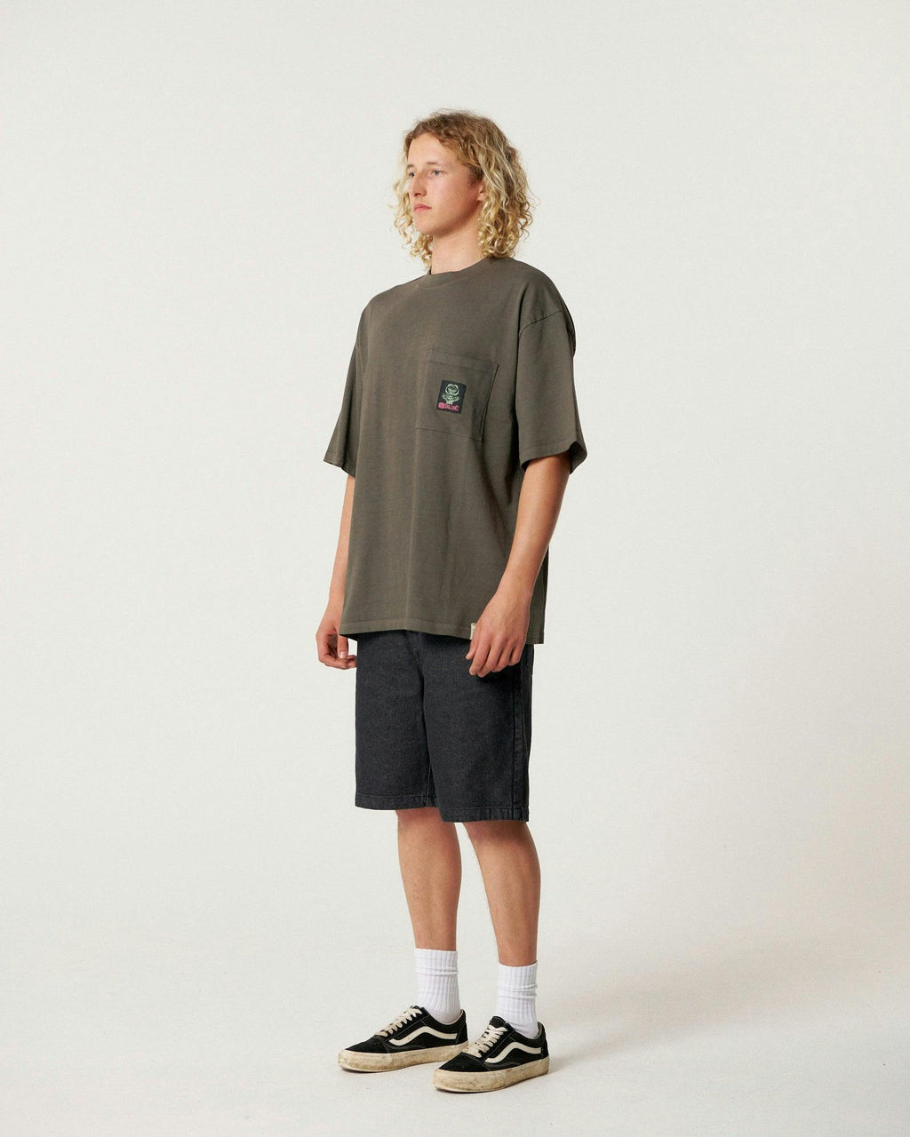 Jumbo Pkt Tee - Ashphalt