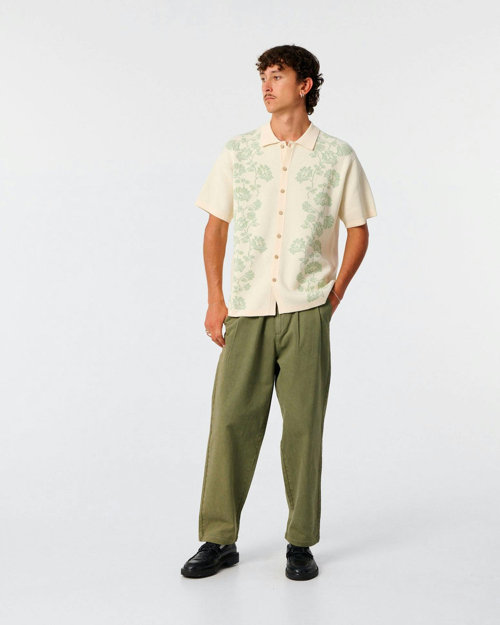 Peace Flower Knit Shirt - Ecru