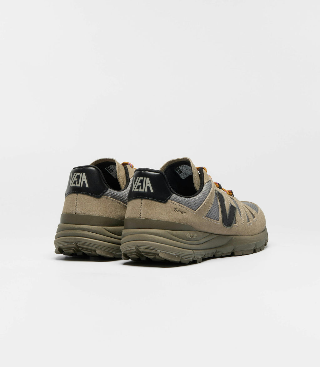 VEJA Salar Alveomesh in Ardoise Taupe Black