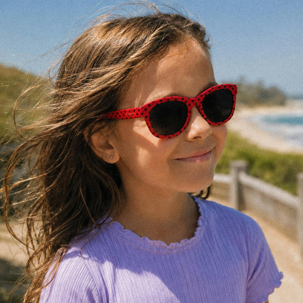 Cali Junior - Kids Gloss Red Hearts Frame with Grey Lens