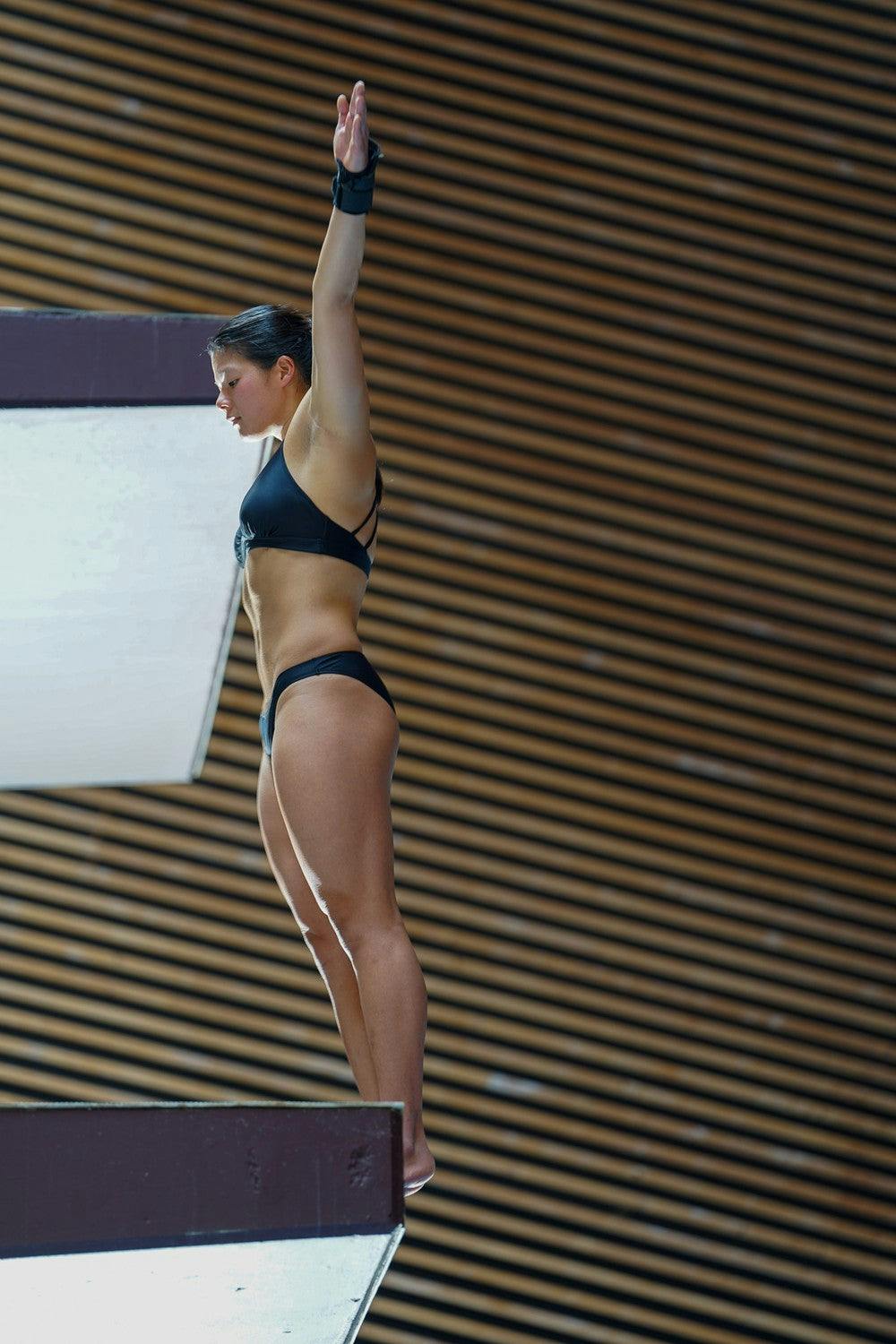 Bikini Top Cross ― Black