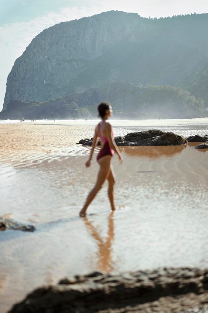 Liberty Racerback Swimsuit High Cut ― Red / Pink