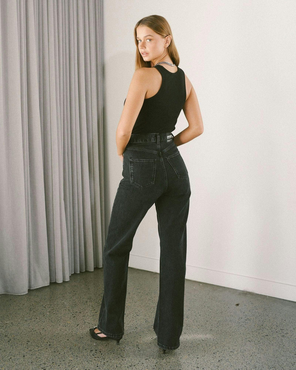 Echo High Straight Jeans - Tar Retro Black