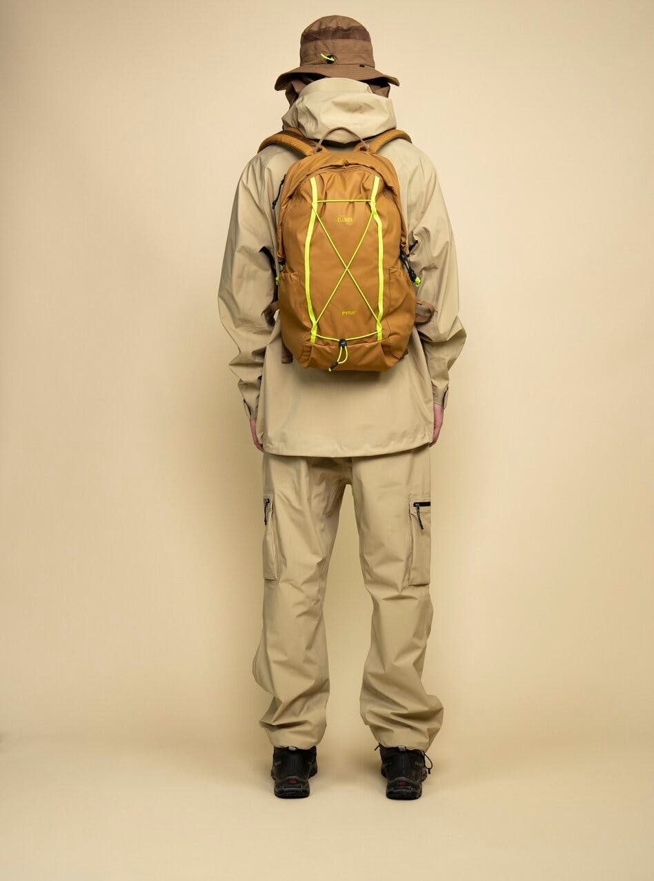 KILN HOODED ZIP TOP BACKPACK 22L