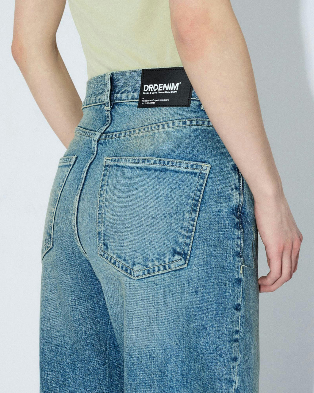 Echo High Straight Jeans - Bay Sky Dirty
