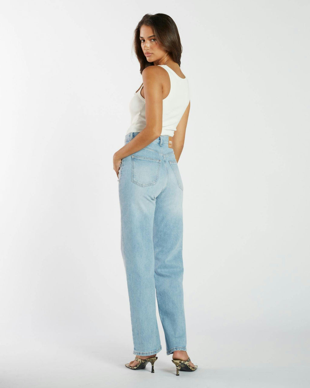 Echo High Straight Jeans - Bay Light Fade